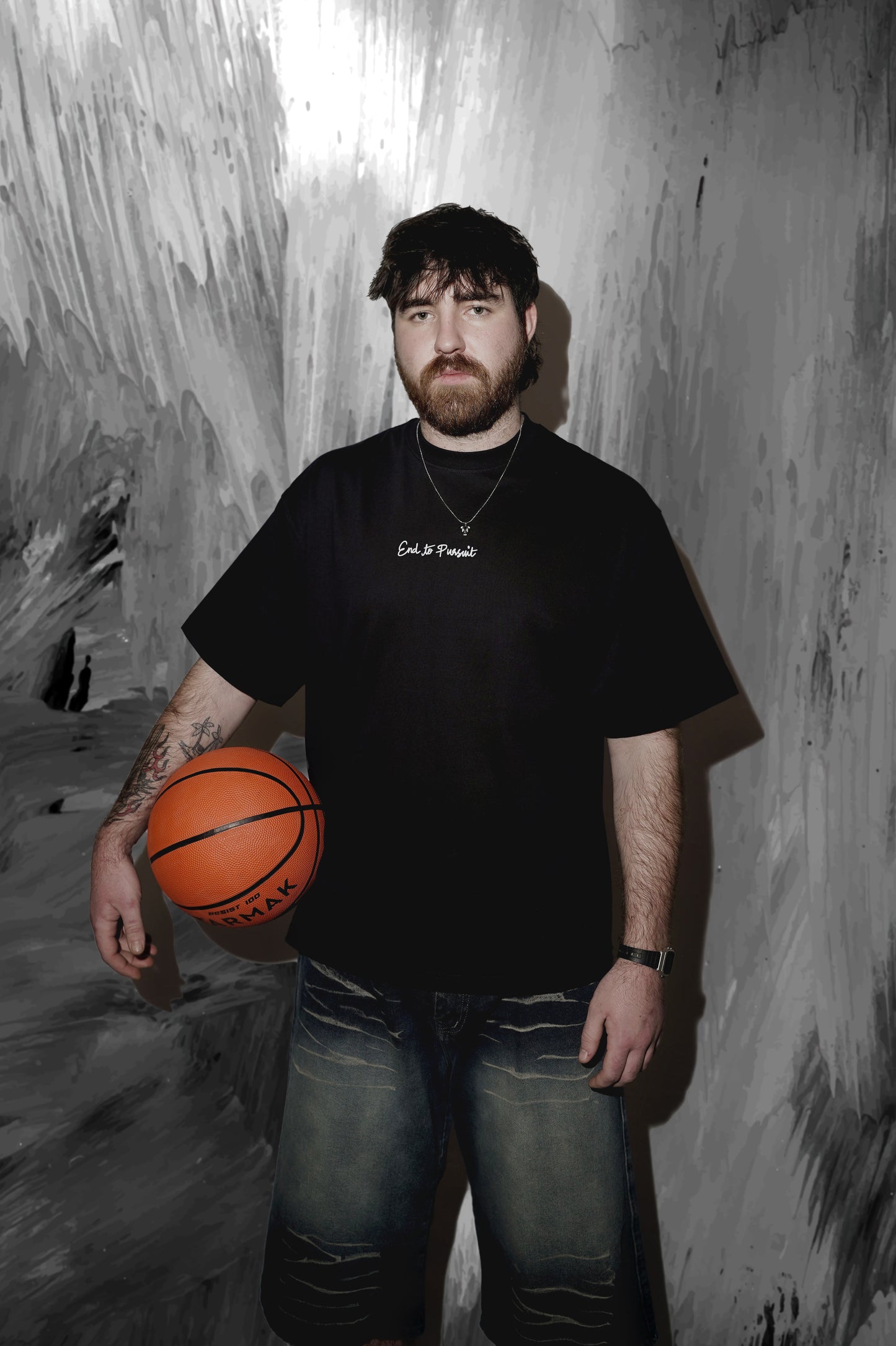 End to Pursuit - Oversized T-shirt